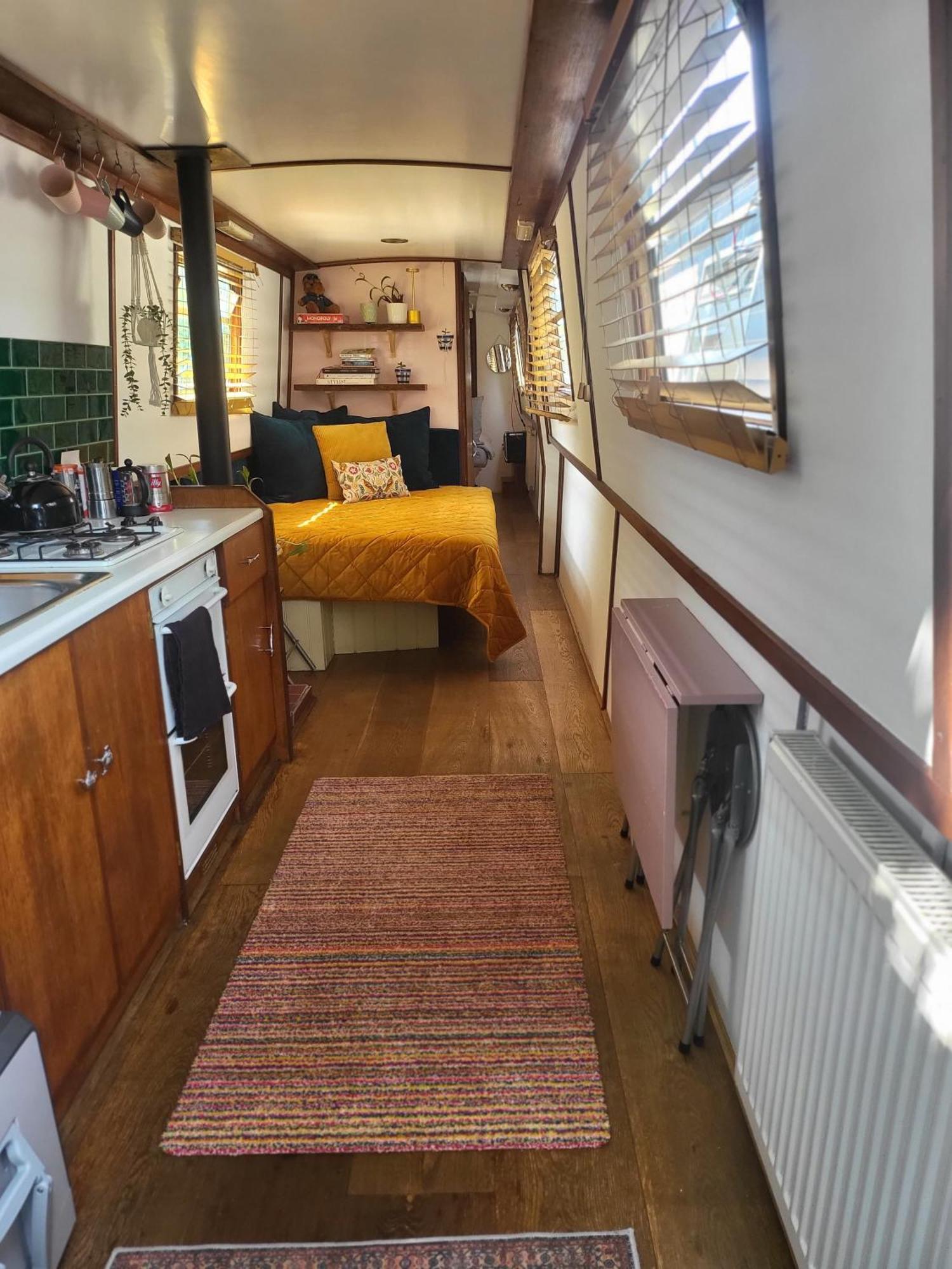 Lovely Canal Boat In Little Venice For Family & Friends London Exterior photo
