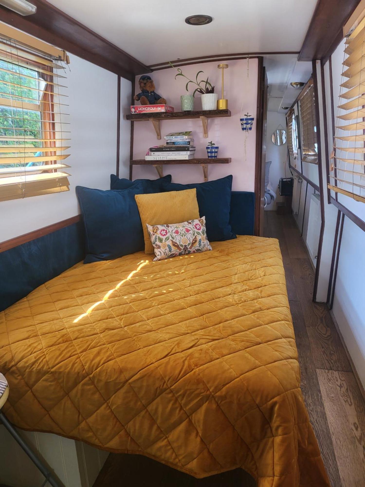 Lovely Canal Boat In Little Venice For Family & Friends London Exterior photo